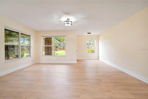 Casa en venta en Plant City, Florida, 4 dormitorios, 272.02 m2 № 2149326 - foto 11