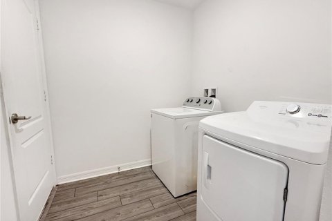 Casa en alquiler en Kissimmee, Florida, 3 dormitorios, 130.06 m2 № 1848702 - foto 18