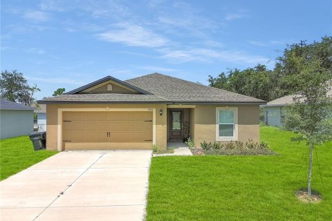 Casa en alquiler en Kissimmee, Florida, 3 dormitorios, 130.06 m2 № 1848702 - foto 1