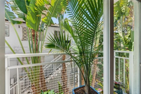 Купить кондоминиум в Майами-Бич, Флорида 1 спальня, 54.81м2, № 2057720 - фото 10