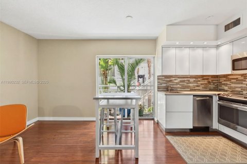 Купить кондоминиум в Майами-Бич, Флорида 1 спальня, 54.81м2, № 2057720 - фото 13