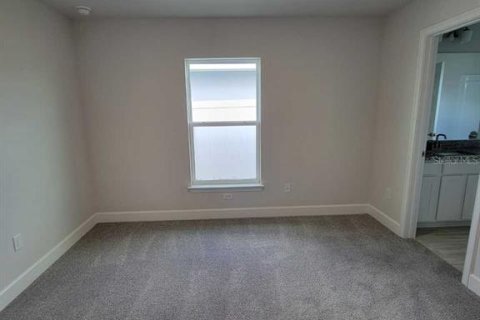 House in Ocala, Florida 4 bedrooms, 196.49 sq.m. № 2152412 - photo 15