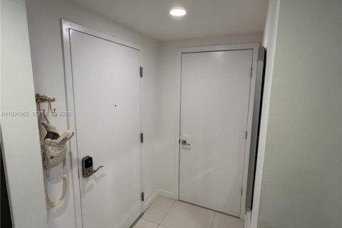 Copropriété à louer à Doral, Floride: 1 chambre, 71.07 m2 № 1990638 - photo 12