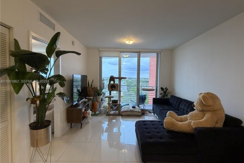 Copropriété à louer à Doral, Floride: 1 chambre, 71.07 m2 № 1990638 - photo 3