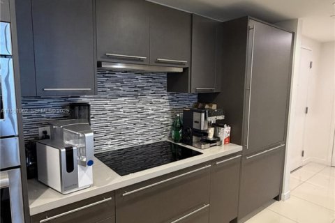 Copropriété à louer à Doral, Floride: 1 chambre, 71.07 m2 № 1990638 - photo 5