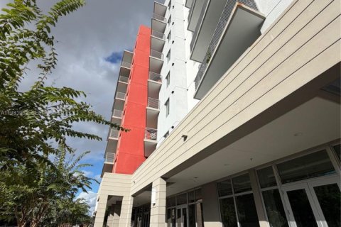 Copropriété à louer à Doral, Floride: 1 chambre, 71.07 m2 № 1990638 - photo 11