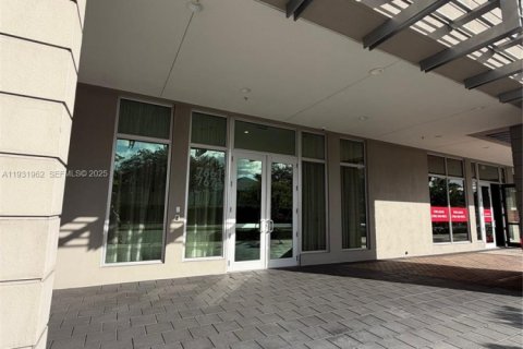 Copropriété à louer à Doral, Floride: 1 chambre, 71.07 m2 № 1990638 - photo 10