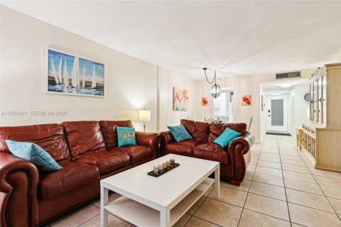 Copropriété à louer à Lauderdale Lakes, Floride: 2 chambres, 89.19 m2 № 2007739 - photo 17