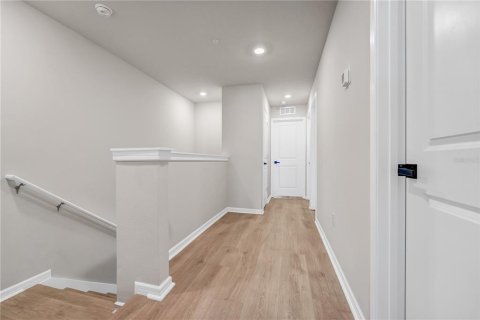 Townhouse in ISLES OF LAKE NONA in Orlando, Florida 4 bedrooms, 172.61 sq.m. № 2196920 - photo 24