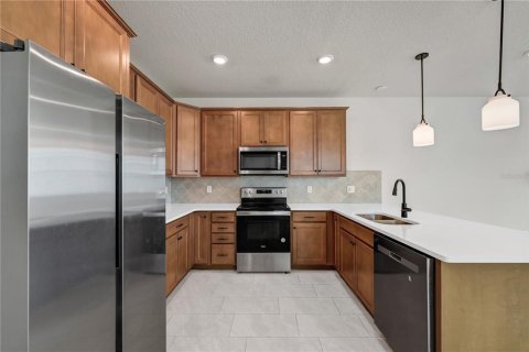 Townhouse in ISLES OF LAKE NONA in Orlando, Florida 4 bedrooms, 172.61 sq.m. № 2196920 - photo 9