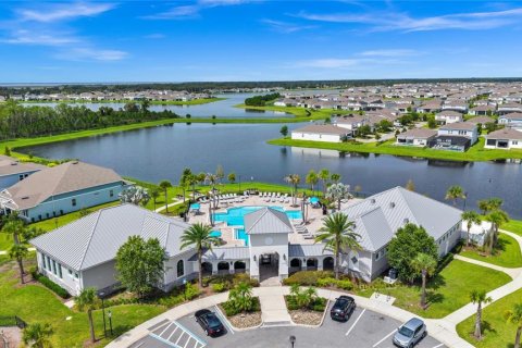 Townhouse in ISLES OF LAKE NONA in Orlando, Florida 4 bedrooms, 172.61 sq.m. № 2196920 - photo 28