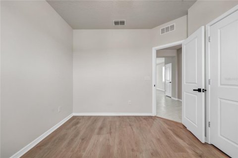 Townhouse in ISLES OF LAKE NONA in Orlando, Florida 4 bedrooms, 172.61 sq.m. № 2196920 - photo 14