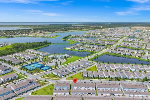 Townhouse in ISLES OF LAKE NONA in Orlando, Florida 4 bedrooms, 172.61 sq.m. № 2196920 - photo 3