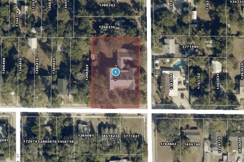 Propiedad comercial en venta en Leesburg, Florida, 1011.06 m2 № 2371093 - foto 3