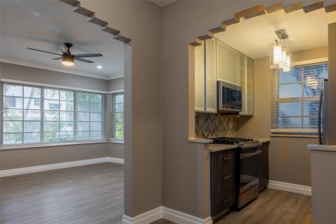 Купить кондоминиум в Майами-Бич, Флорида 1 спальня, 56.67м2, № 1958473 - фото 6