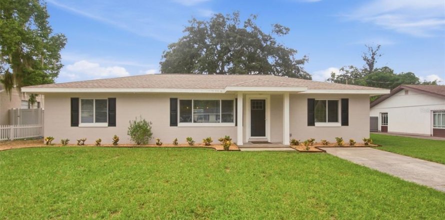 Casa en Tavares, Florida 3 dormitorios, 149.29 m2 № 2387609