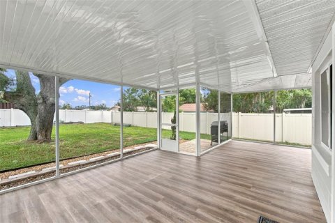 Casa en venta en Tavares, Florida, 3 dormitorios, 149.29 m2 № 2387609 - foto 21