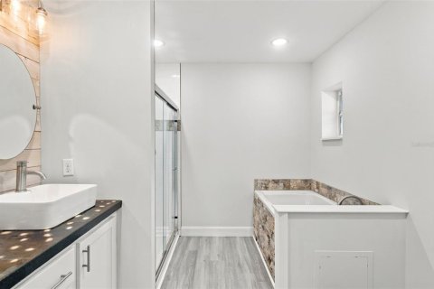 Casa en venta en Tavares, Florida, 3 dormitorios, 149.29 m2 № 2387609 - foto 9