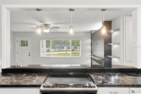 Casa en venta en Tavares, Florida, 3 dormitorios, 149.29 m2 № 2387609 - foto 17