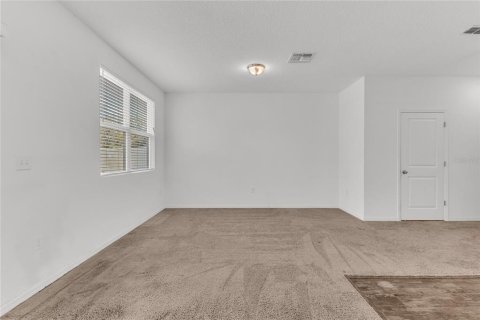 Townhouse in Davenport, Florida 3 bedrooms, 130.43 sq.m. № 1813442 - photo 9