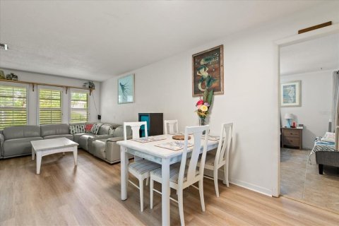 Casa en venta en Seminole, Florida, 3 dormitorios, 141.58 m2 № 1914807 - foto 11