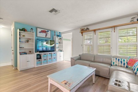 Casa en venta en Seminole, Florida, 3 dormitorios, 141.58 m2 № 1914807 - foto 7