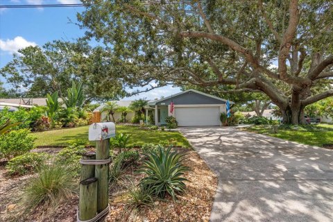 Casa en venta en Seminole, Florida, 3 dormitorios, 141.58 m2 № 1914807 - foto 2