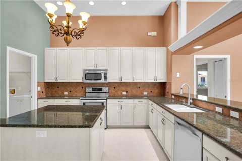 Casa en venta en Brandon, Florida, 4 dormitorios, 298.31 m2 № 1887002 - foto 19
