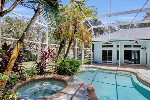 Casa en venta en Brandon, Florida, 4 dormitorios, 298.31 m2 № 1887002 - foto 5