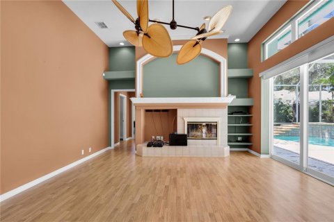 Casa en venta en Brandon, Florida, 4 dormitorios, 298.31 m2 № 1887002 - foto 13
