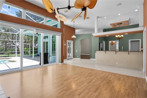 Casa en venta en Brandon, Florida, 4 dormitorios, 298.31 m2 № 1887002 - foto 12