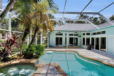 Casa en venta en Brandon, Florida, 4 dormitorios, 298.31 m2 № 1887002 - foto 4
