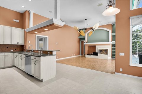 Casa en venta en Brandon, Florida, 4 dormitorios, 298.31 m2 № 1887002 - foto 15