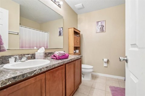 House in Tavares, Florida 3 bedrooms, 207.36 sq.m. № 2208719 - photo 11