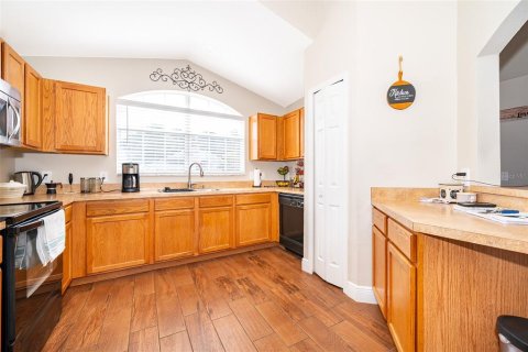 Casa en alquiler en Kissimmee, Florida, 4 dormitorios, 154.59 m2 № 1916326 - foto 17