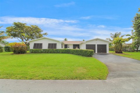 Снять в аренду виллу или дом в Майами, Флорида 3 спальни, 159.7м2, № 1988550 - фото 11