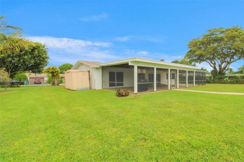 Снять в аренду виллу или дом в Майами, Флорида 3 спальни, 159.7м2, № 1988550 - фото 4