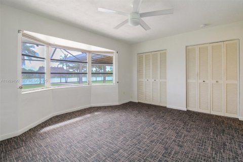 Снять в аренду виллу или дом в Майами, Флорида 3 спальни, 159.7м2, № 1988550 - фото 28