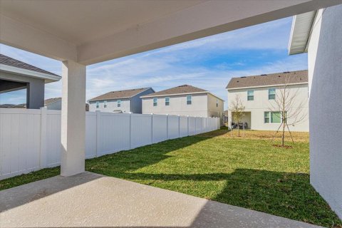 House in Lady Lake, Florida 4 bedrooms, 196.02 sq.m. № 1904272 - photo 21