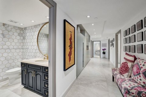 Copropriété à vendre à Aventura, Floride: 4 chambres, 219.25 m2 № 1966332 - photo 27