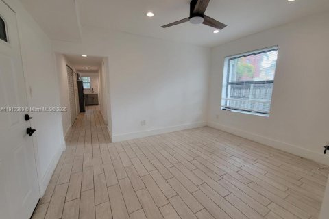 Appartement à louer à Miami, Floride: 2 chambres, 76.64 m2 № 1975111 - photo 3