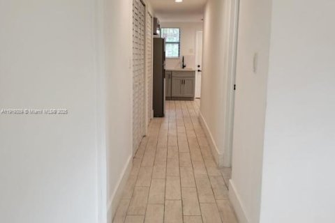 Appartement à louer à Miami, Floride: 2 chambres, 76.64 m2 № 1975111 - photo 4