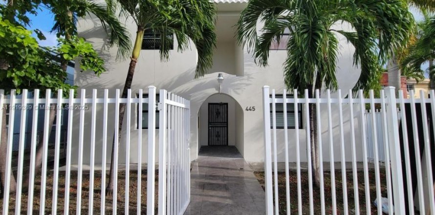 Appartement à Miami, Floride 2 chambres, 76.64 m2 № 1975111