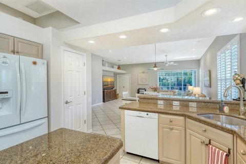 House in Bradenton, Florida 2 bedrooms, 199.46 sq.m. № 2212755 - photo 7