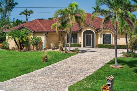 House in Port Charlotte, Florida 3 bedrooms, 148.92 sq.m. № 1873455 - photo 30