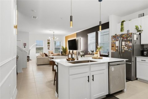 Villa ou maison à vendre à Clermont, Floride: 4 chambres, 187.94 m2 № 2409864 - photo 15
