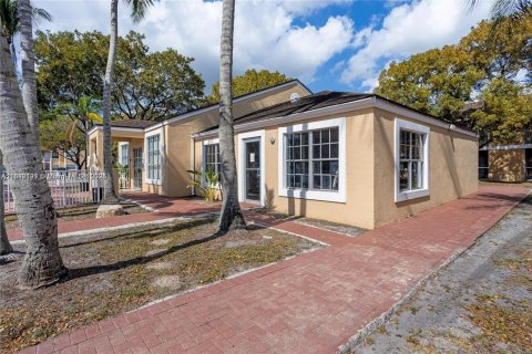 Condo in Miramar, Florida, 2 bedrooms  № 1874636 - photo 3