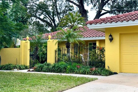 Villa ou maison à Sarasota, Floride 3 chambres, 165.27 m2 № 2119365