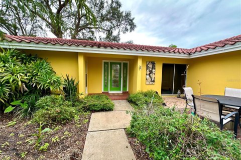 Villa ou maison à louer à Sarasota, Floride: 3 chambres, 165.27 m2 № 2119365 - photo 3
