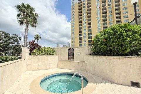 Apartamento en alquiler en Tampa, Florida, 2 dormitorios, 94.95 m2 № 1899157 - foto 22